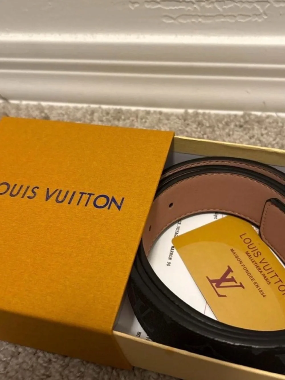 Louis Vuitton Men's Black Monogram Leather Belt with Silver LV Sliver Buckle - Picture 4 of 4